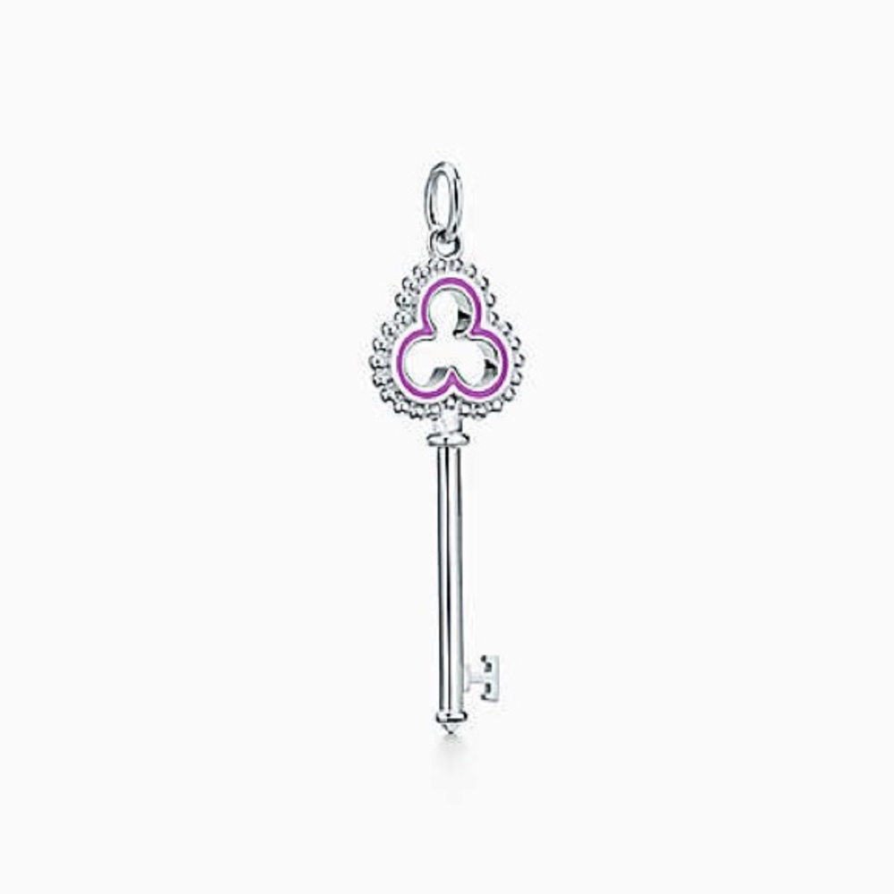 tiffany & co. trefoil pendant